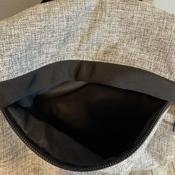 Lululemon Go Lightly Rucksack - Picture 6 of 15